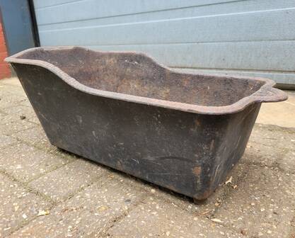 Antique cast iron flower planter jardiniere
