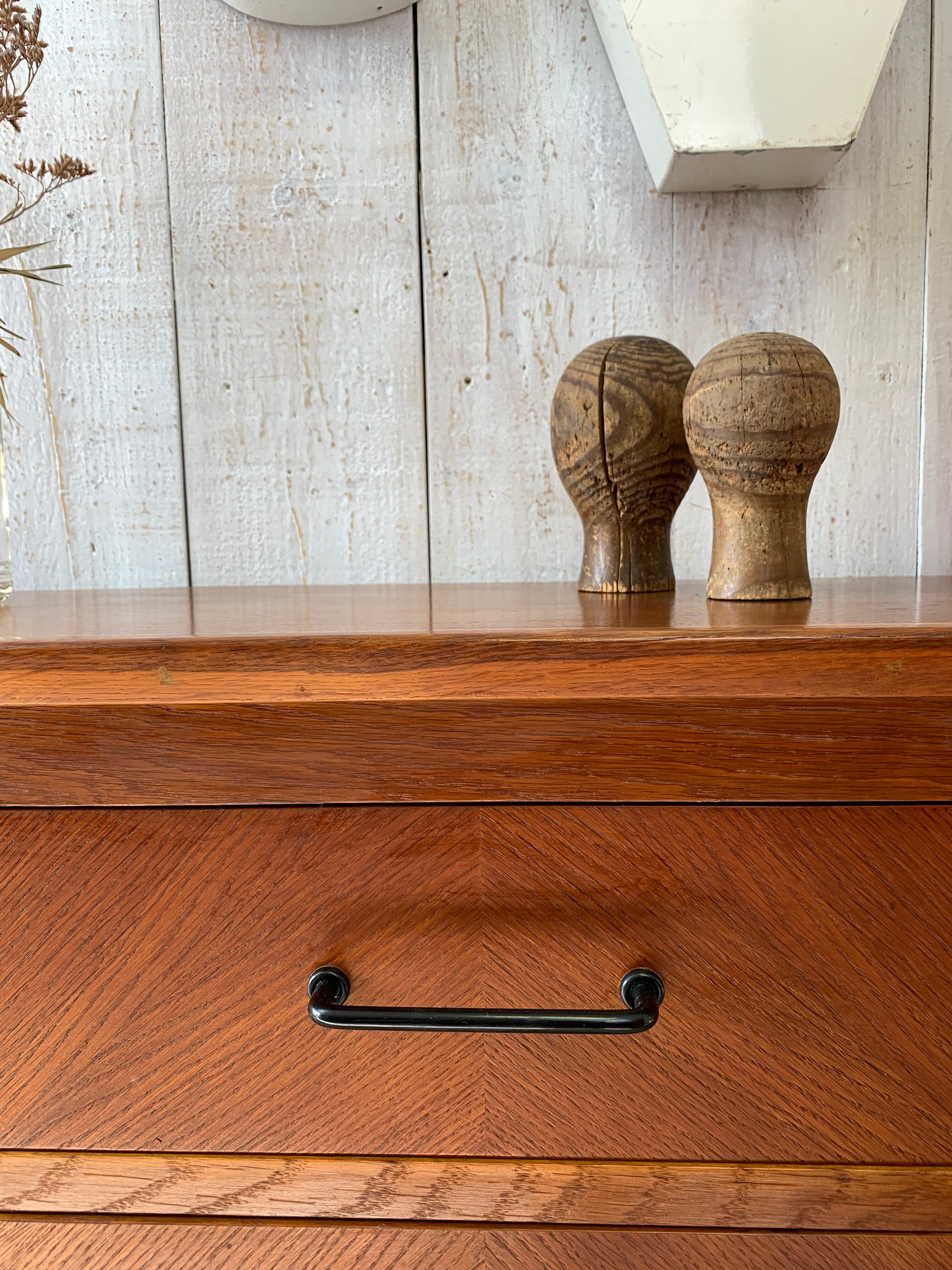Vintage chest of drawers