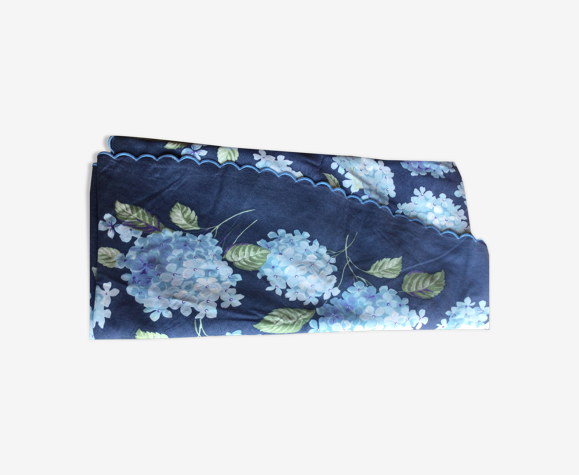 Nappe ronde en coton de la marque italienne BASSETTI avec ses 7 serviettes assorties