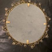 Miroir Hollywood Regency en cristal de Pawla