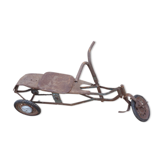 Tricycle en tole début 1900