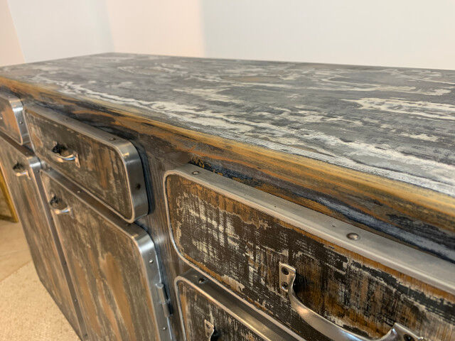 Industrial buffet