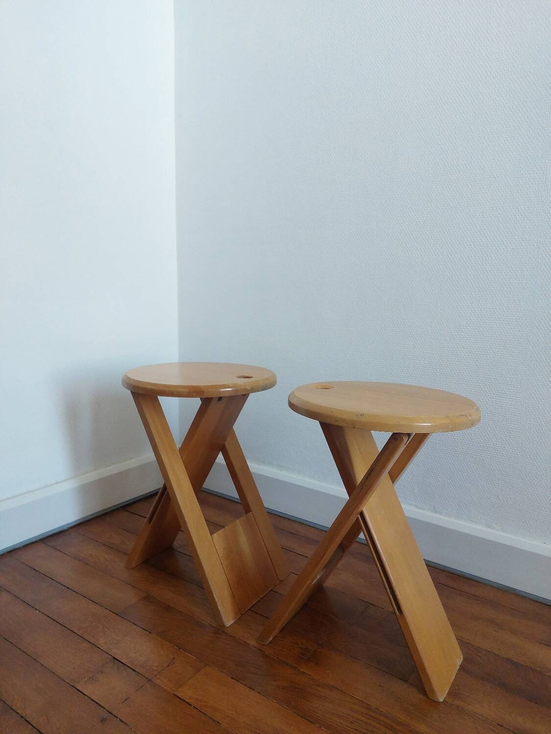Set of 2 suzy stools