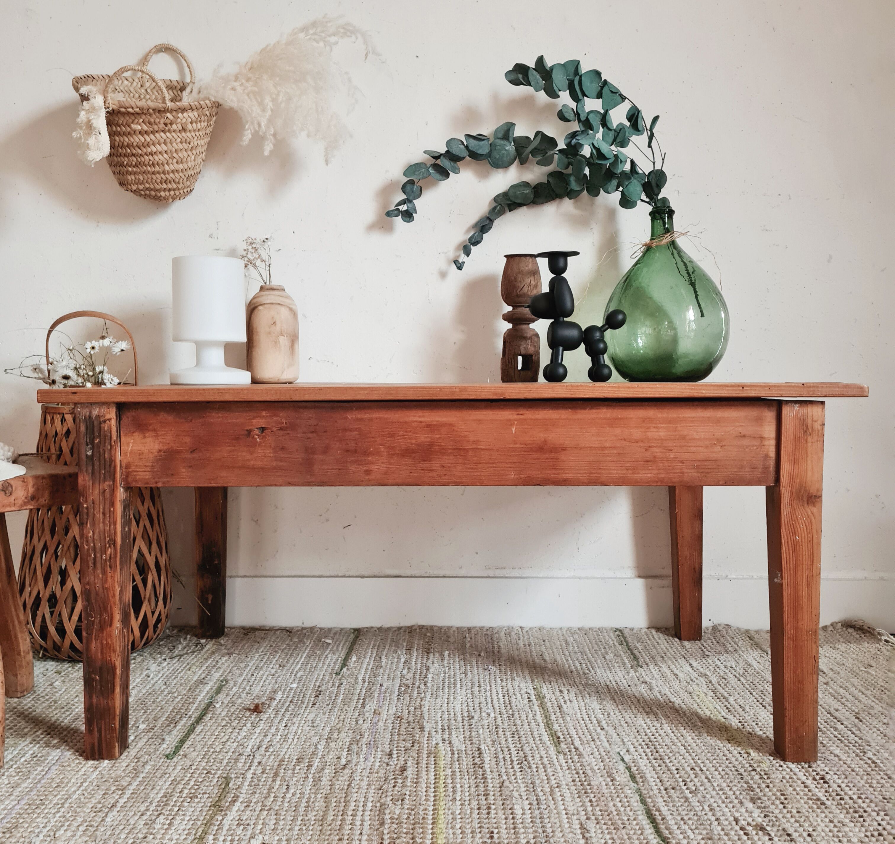 Farmhouse coffee table in raw wood with storage chest
