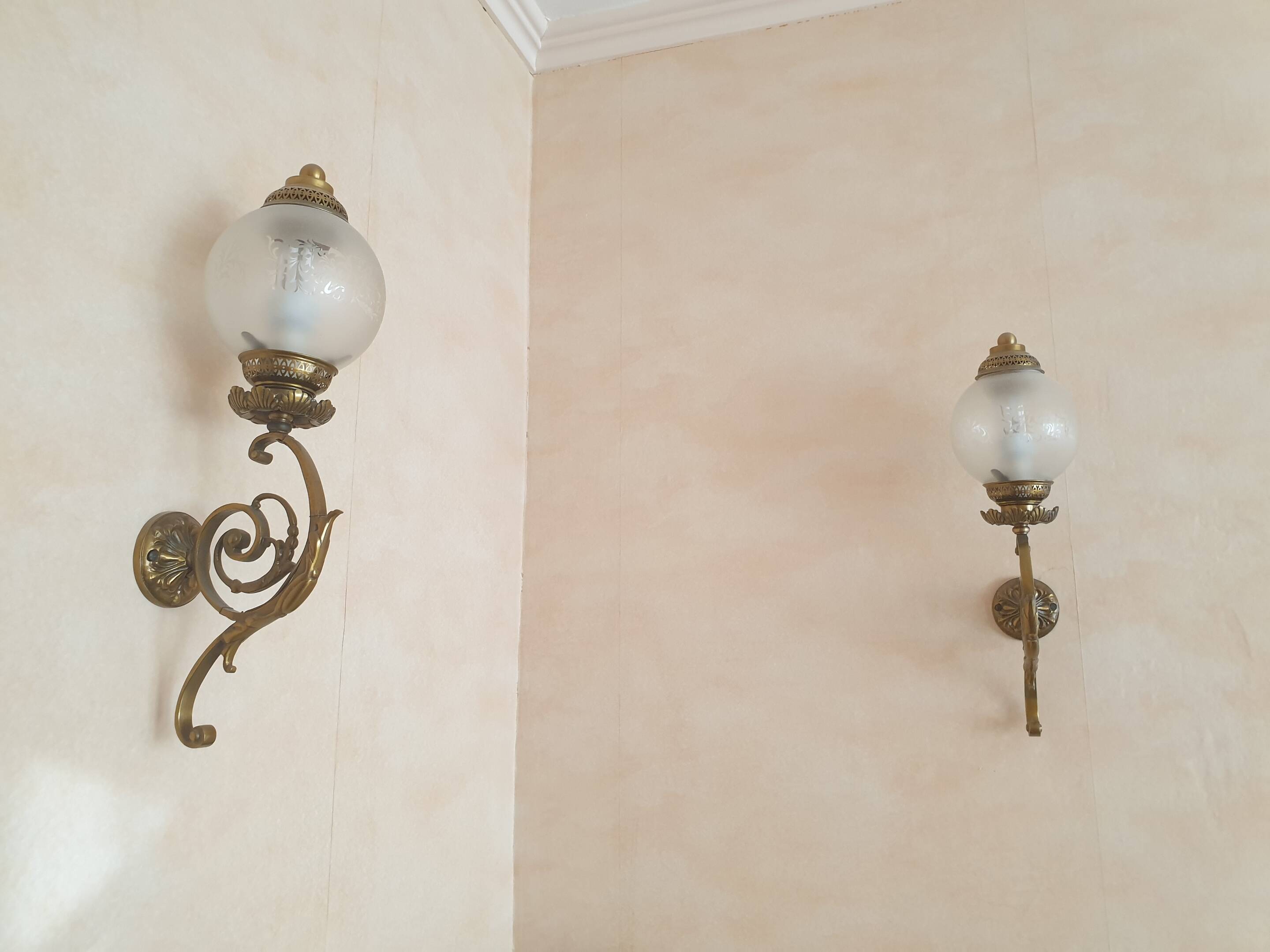 Antique style chandelier
