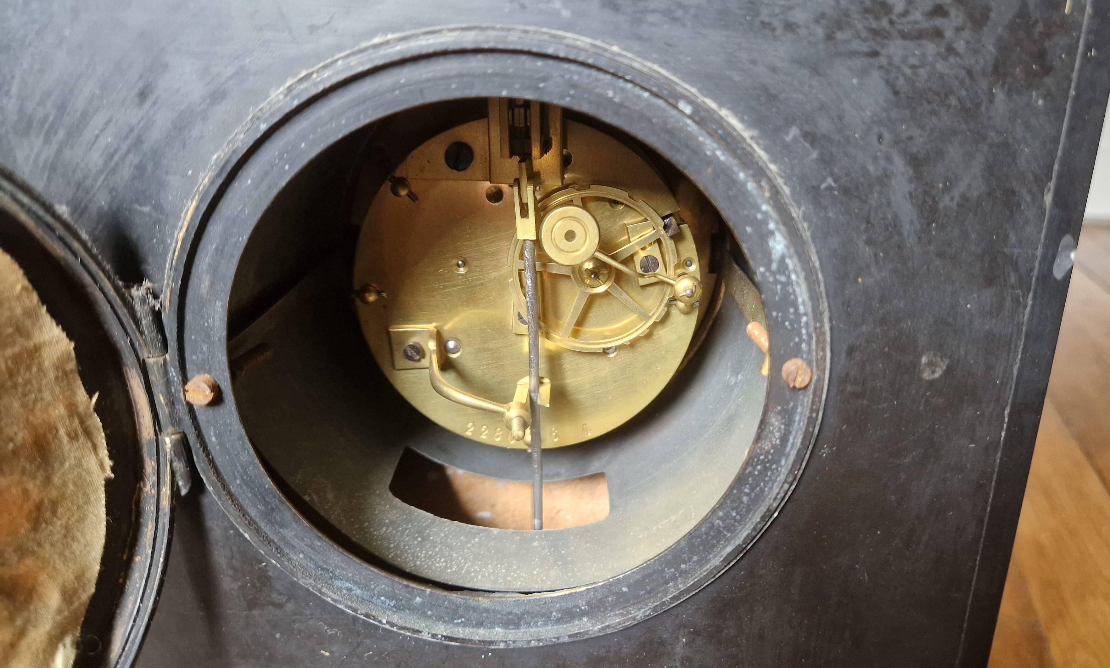 Napoleon III style black marble clock, in working condition