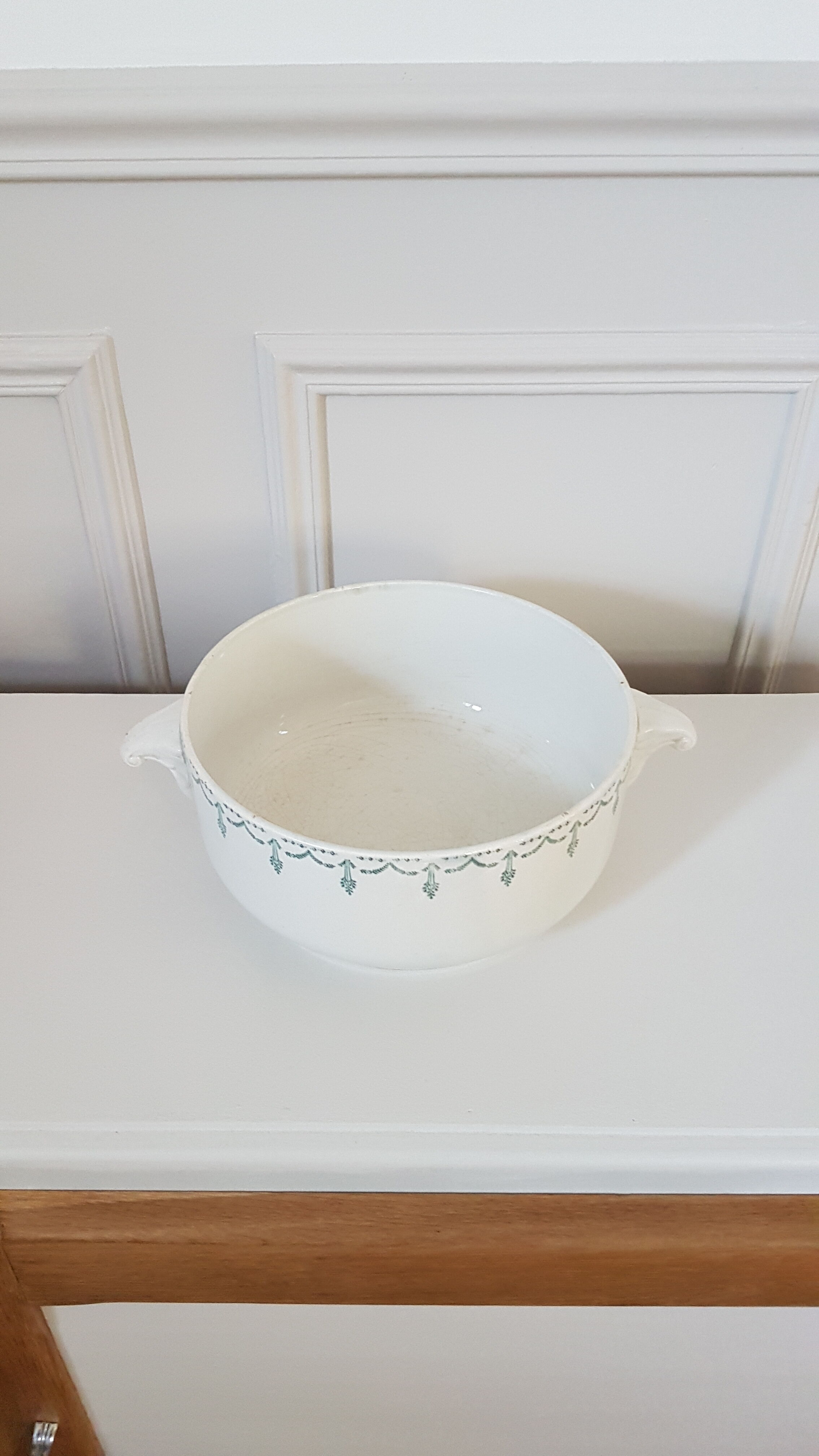 Gien earthenware salad bowl