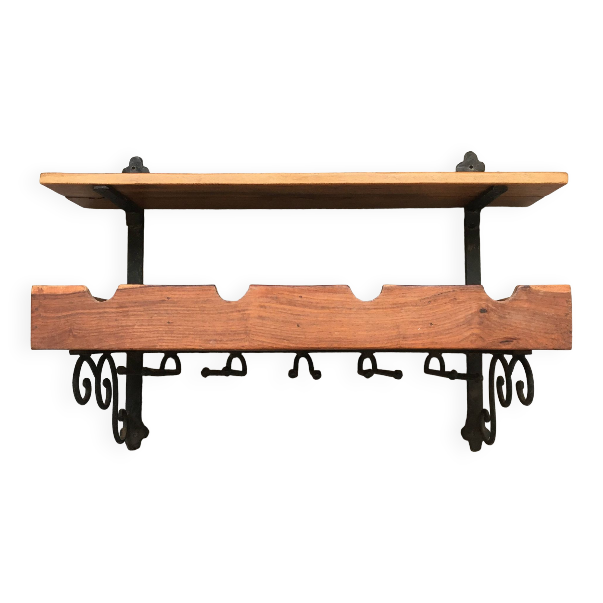 Shelf for glasses and cutlery