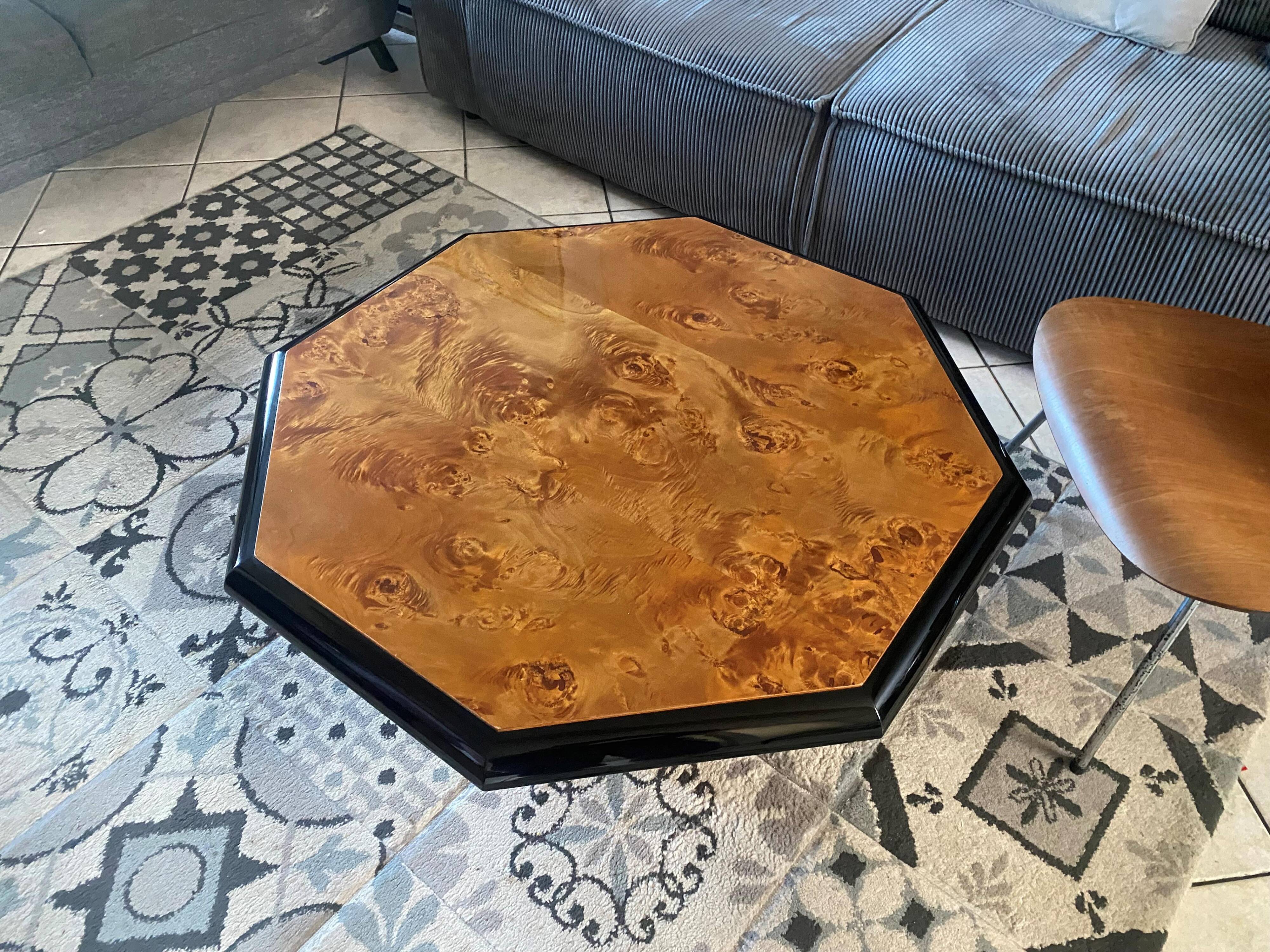 Table basse en loupe d’orme vintage 70s