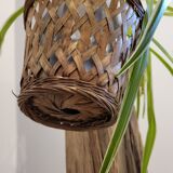 Wicker hanging pan