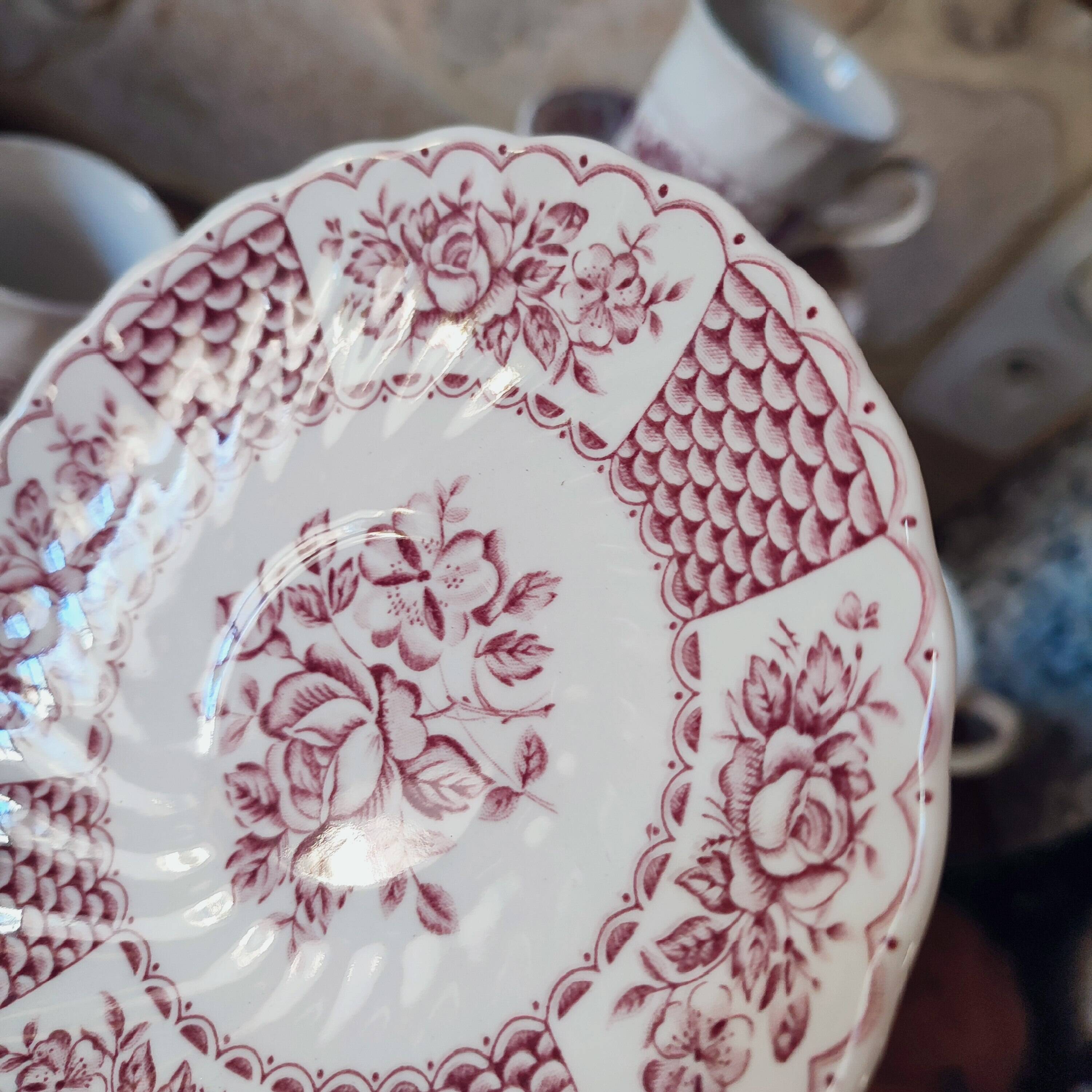 Churchill 24-piece earthenware dessert service, the Georgian collection