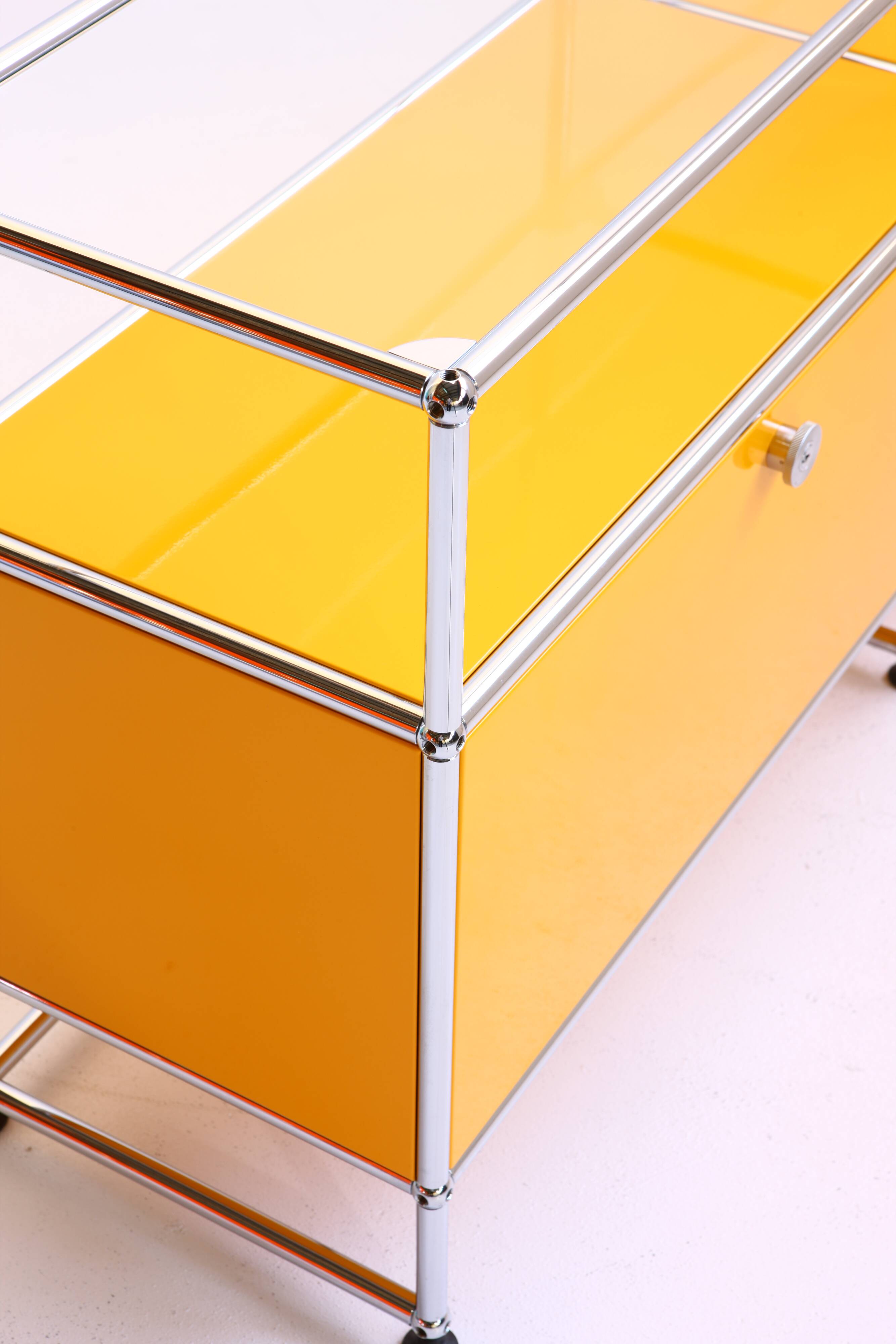 USM Haller low cabinet