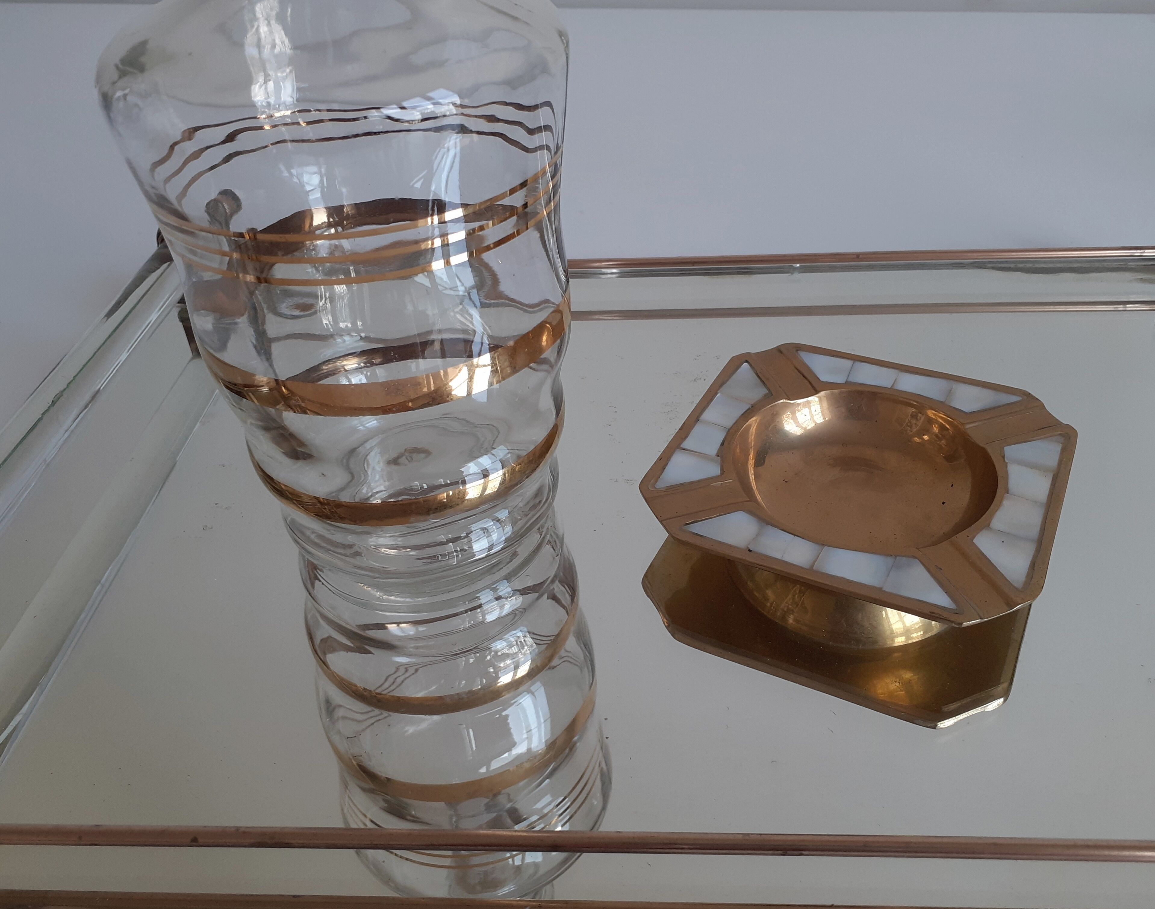 Mother-of-pearl ashtray