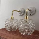 Paire d’appliques murales vintage en verre ciselé pomme de pin