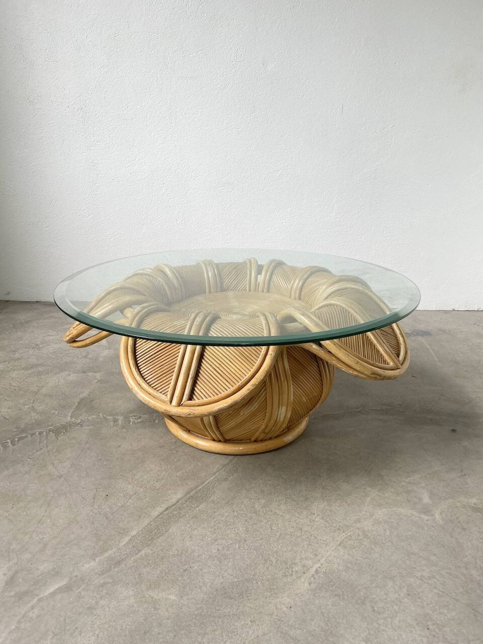 Vivai del sud “flower” rattan coffee table