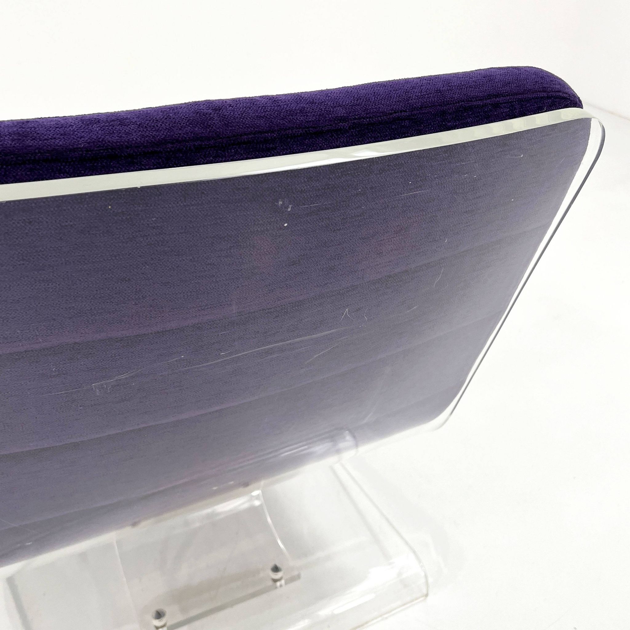Fauteuil Space Age en plexiglas avec coussin mauve, 1970