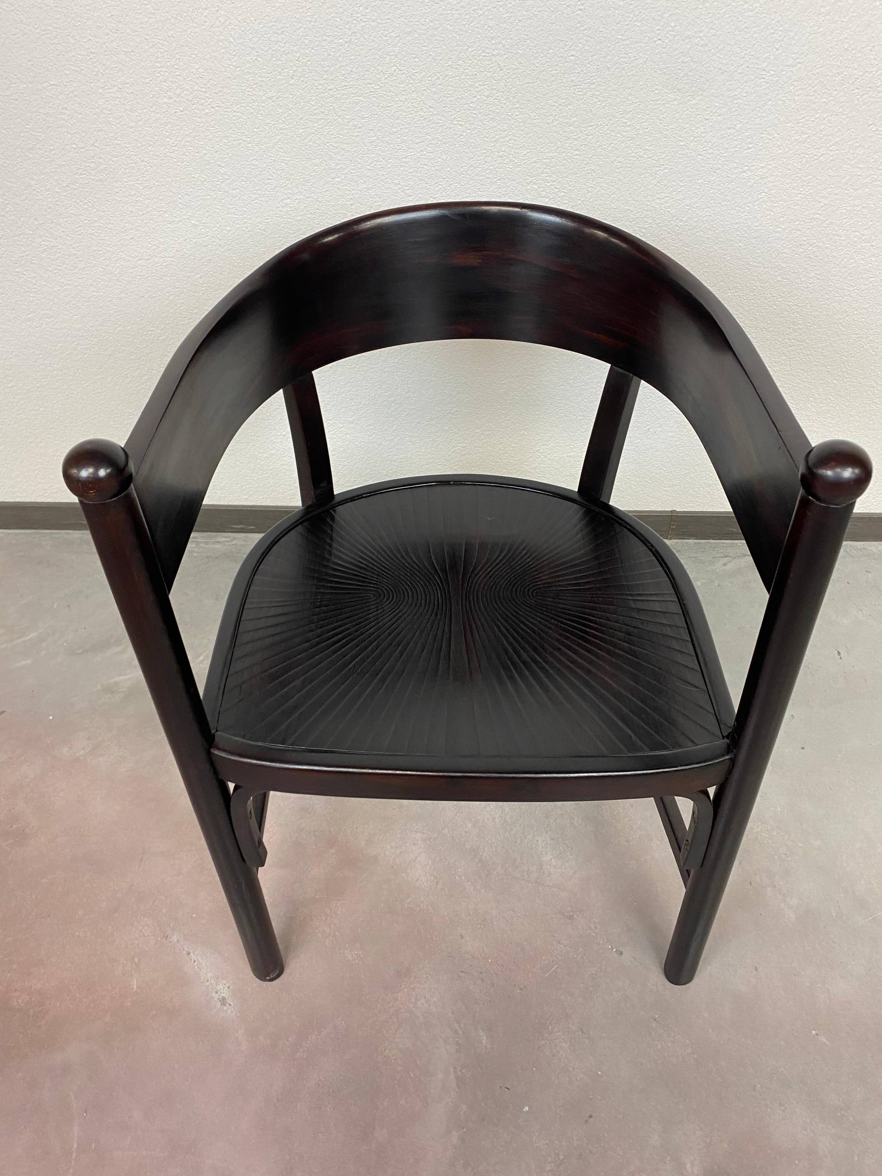 Large armchair of the Secession no.6549 by Josef Hoffmann for Thonet