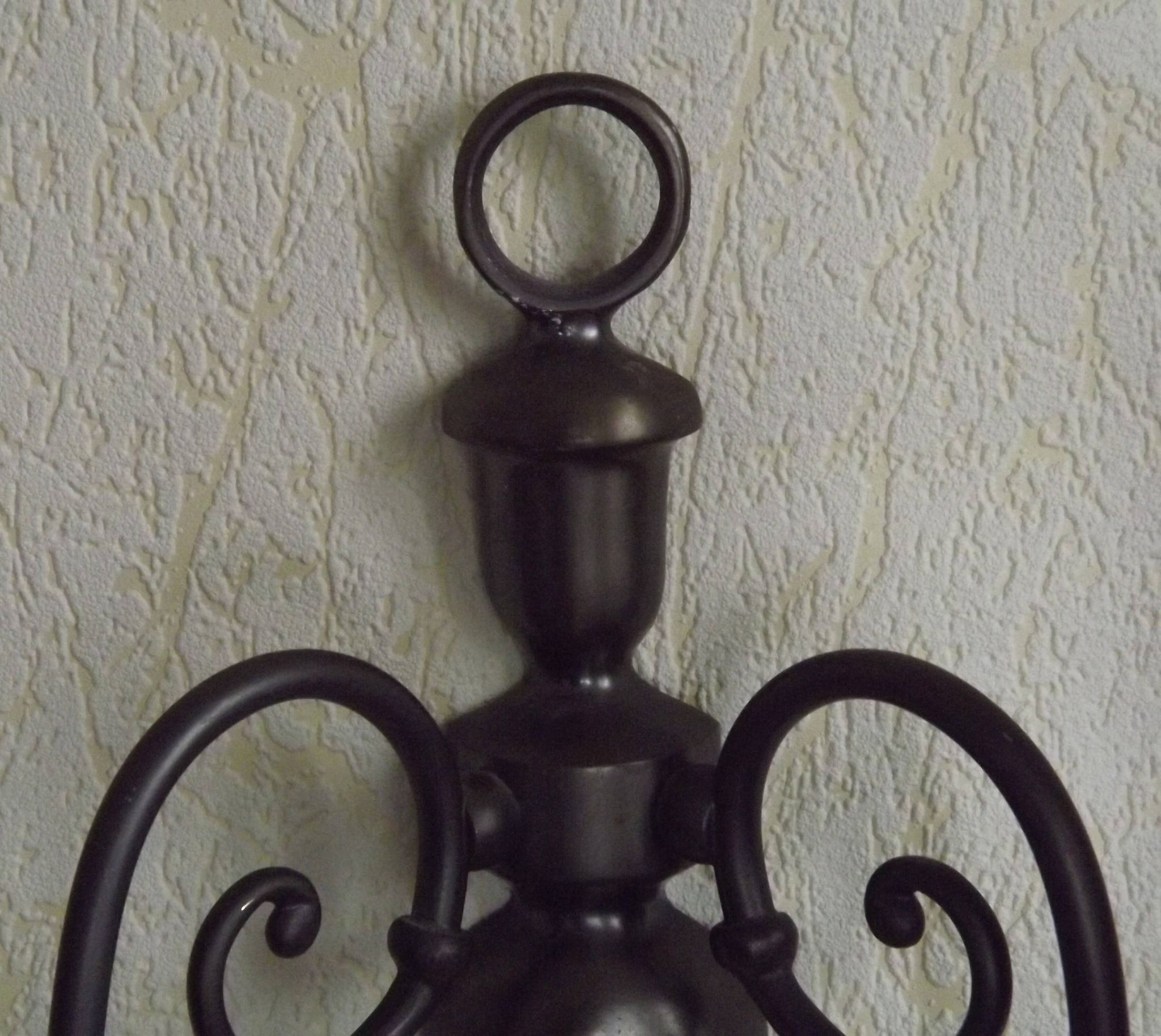 Pair of double Flemish style wall sconces in French silver from the period, with red drops 51.