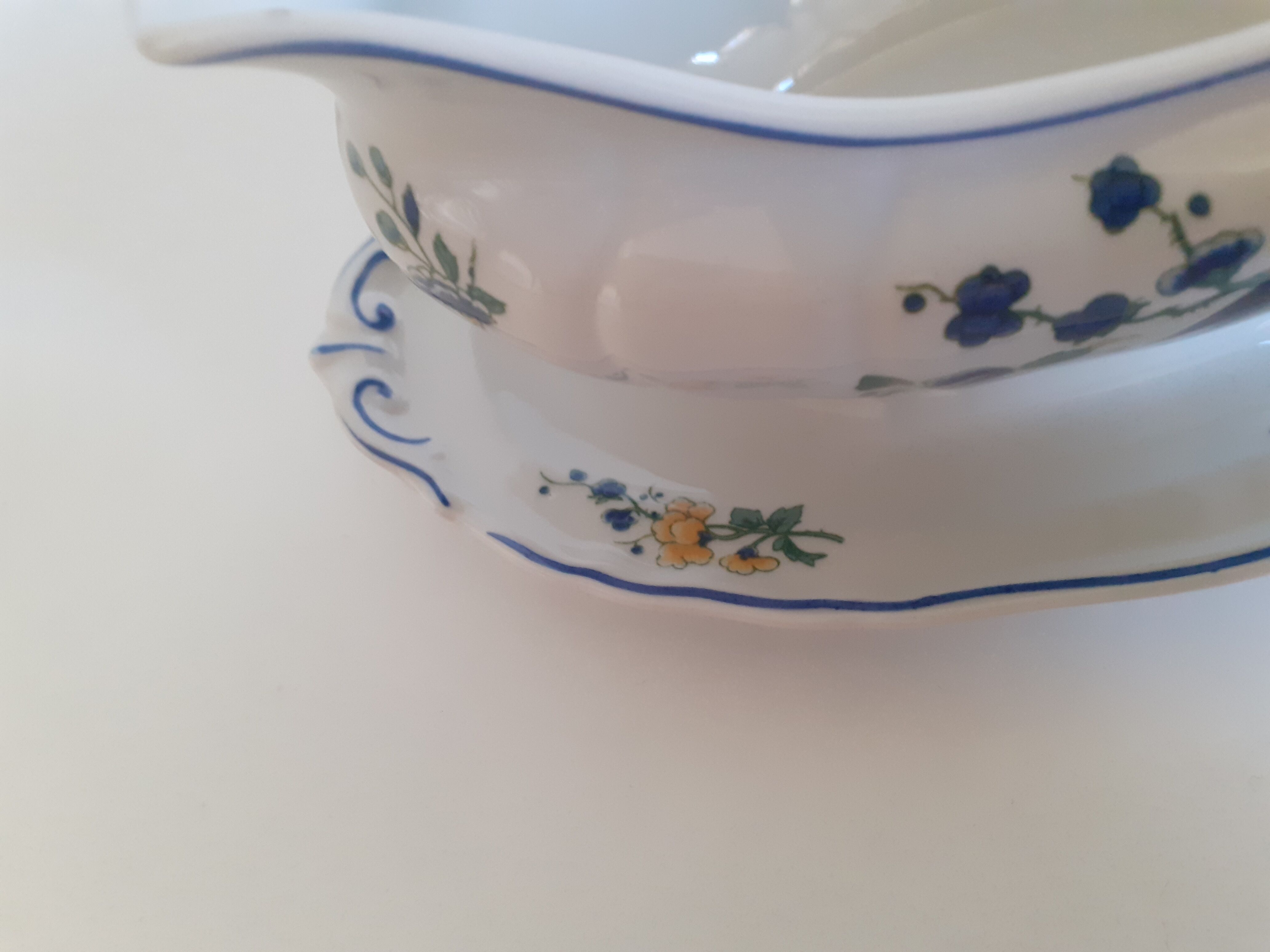 Villeroy porcelain saucière - Boch