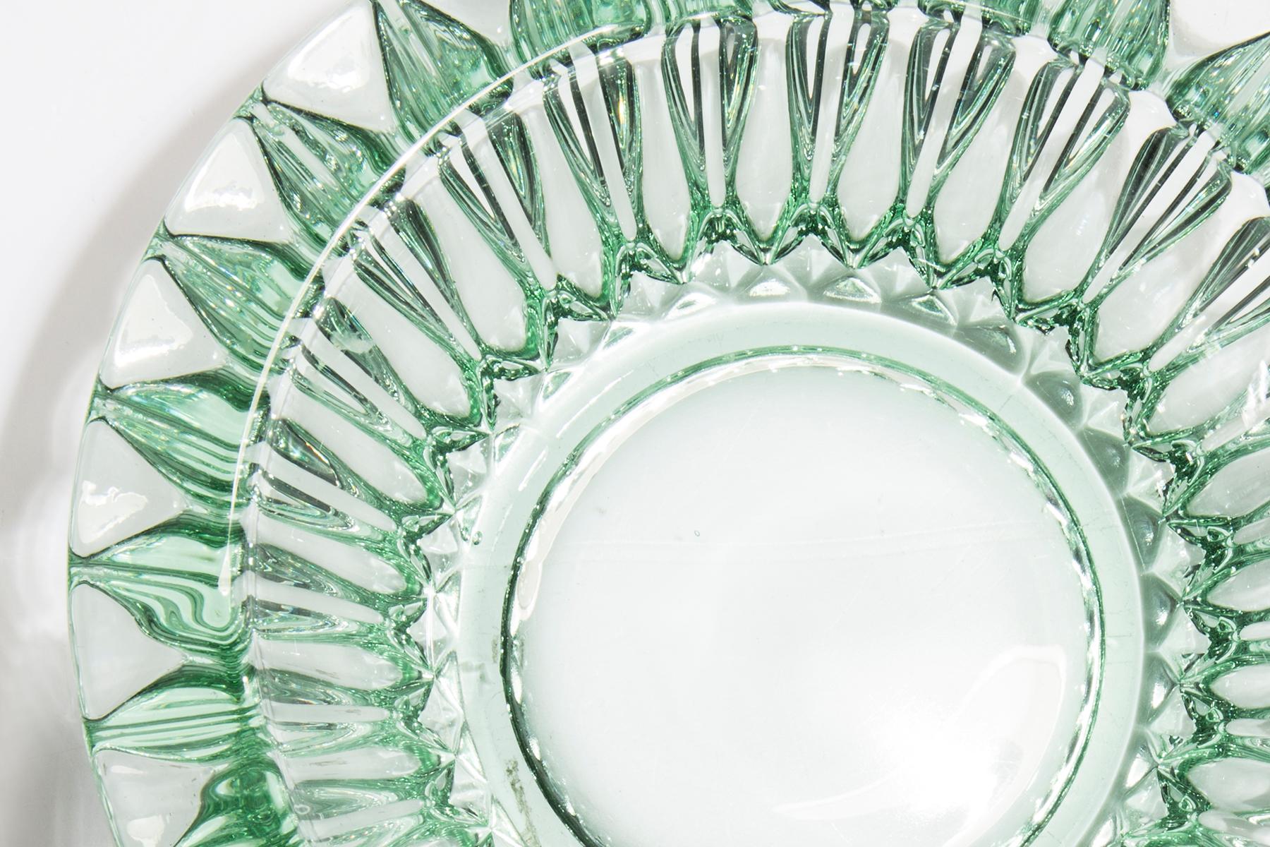 Green crystal glass bowl ashtray, mid-century, Italy, 1970s.