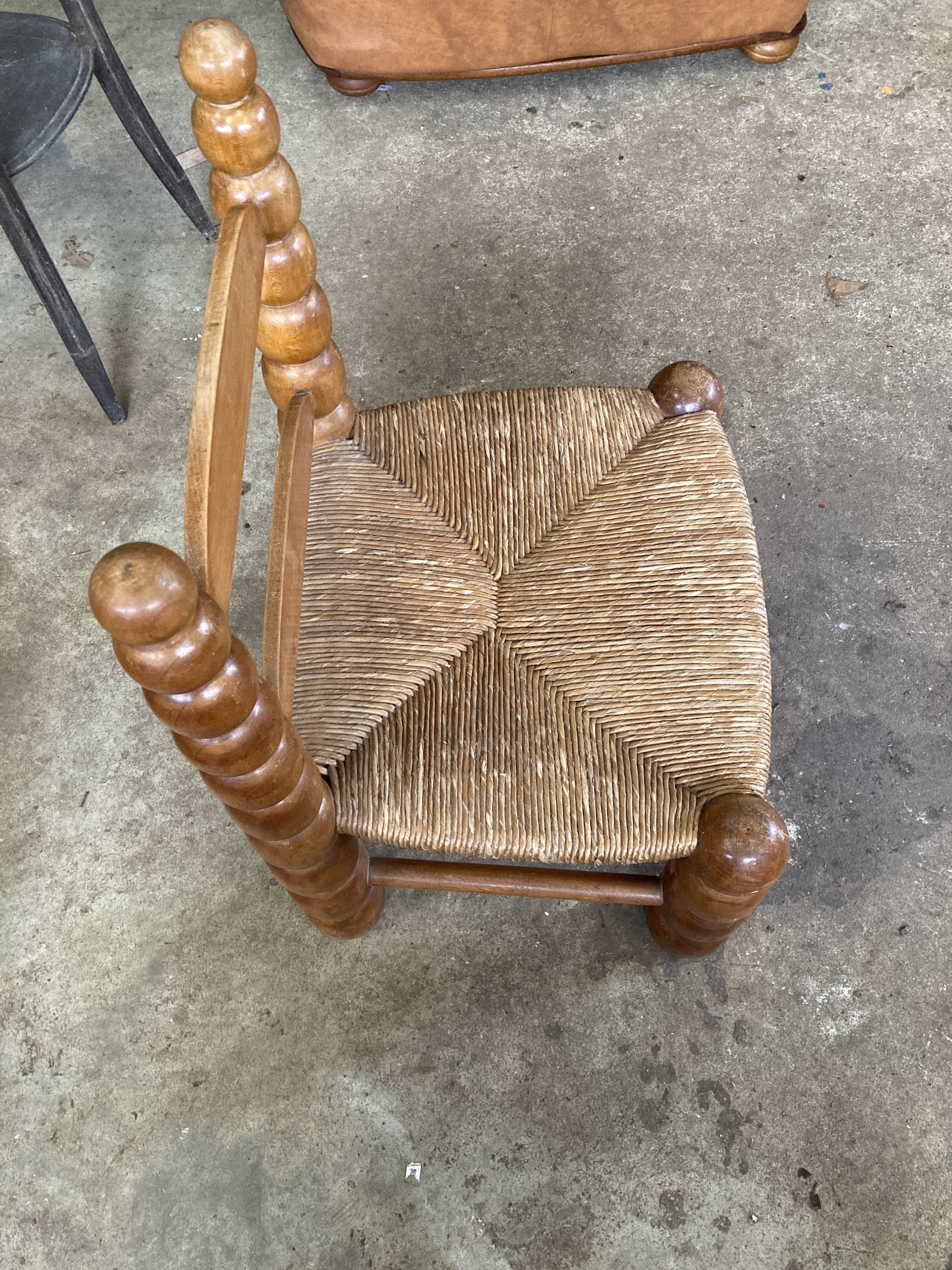 Pearl low chair