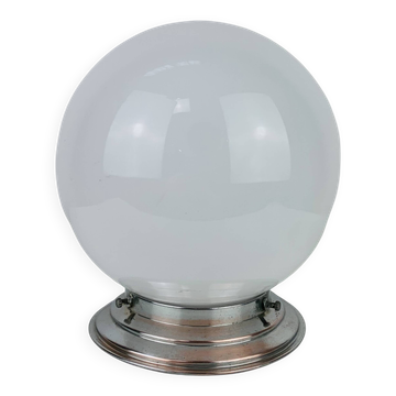 Applique, plafonnier boule en opaline Art déco