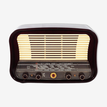 Vintage bluetooth radio: Philips BF 323 A from 1952