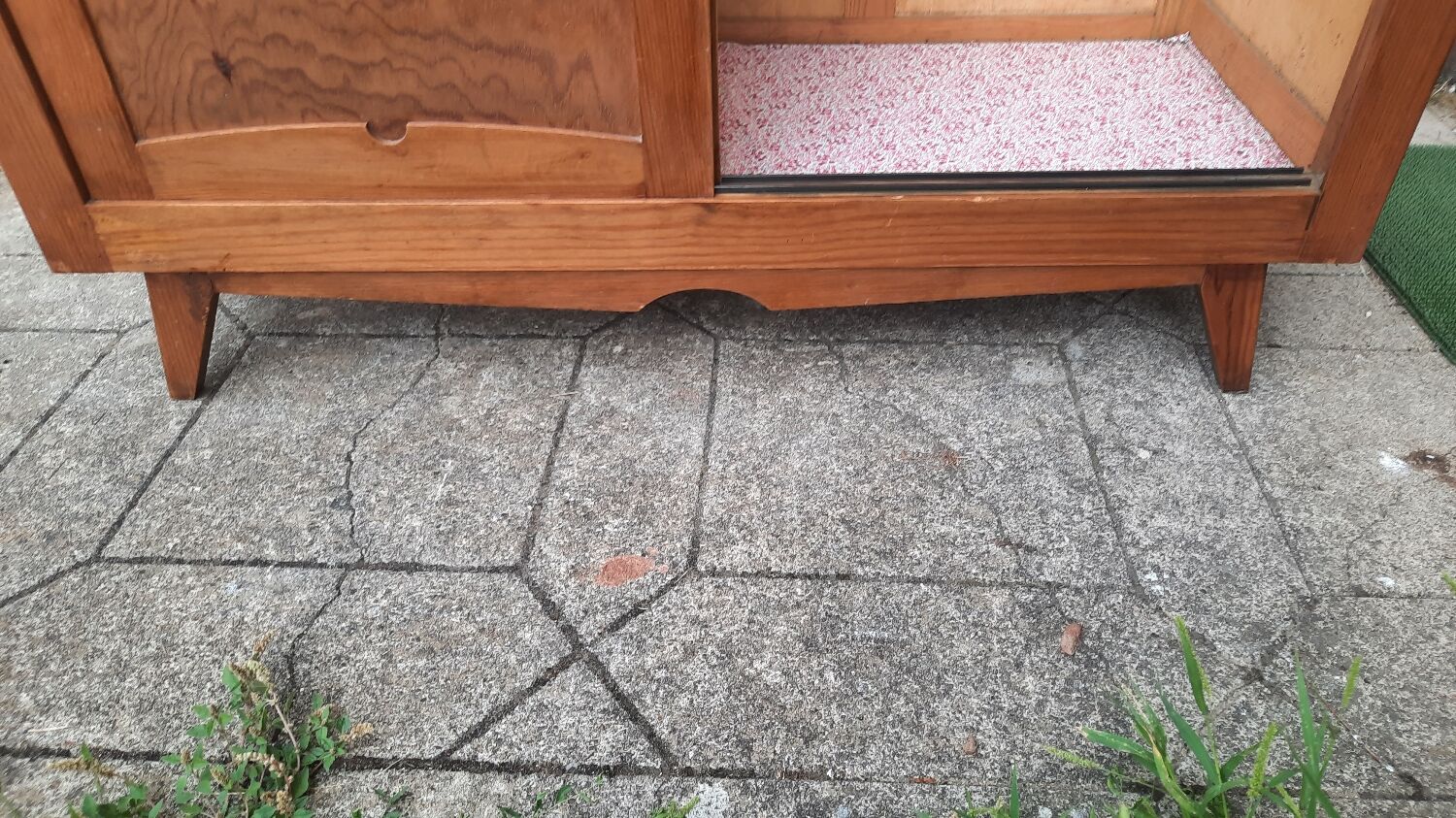 Sliding door wardrobe