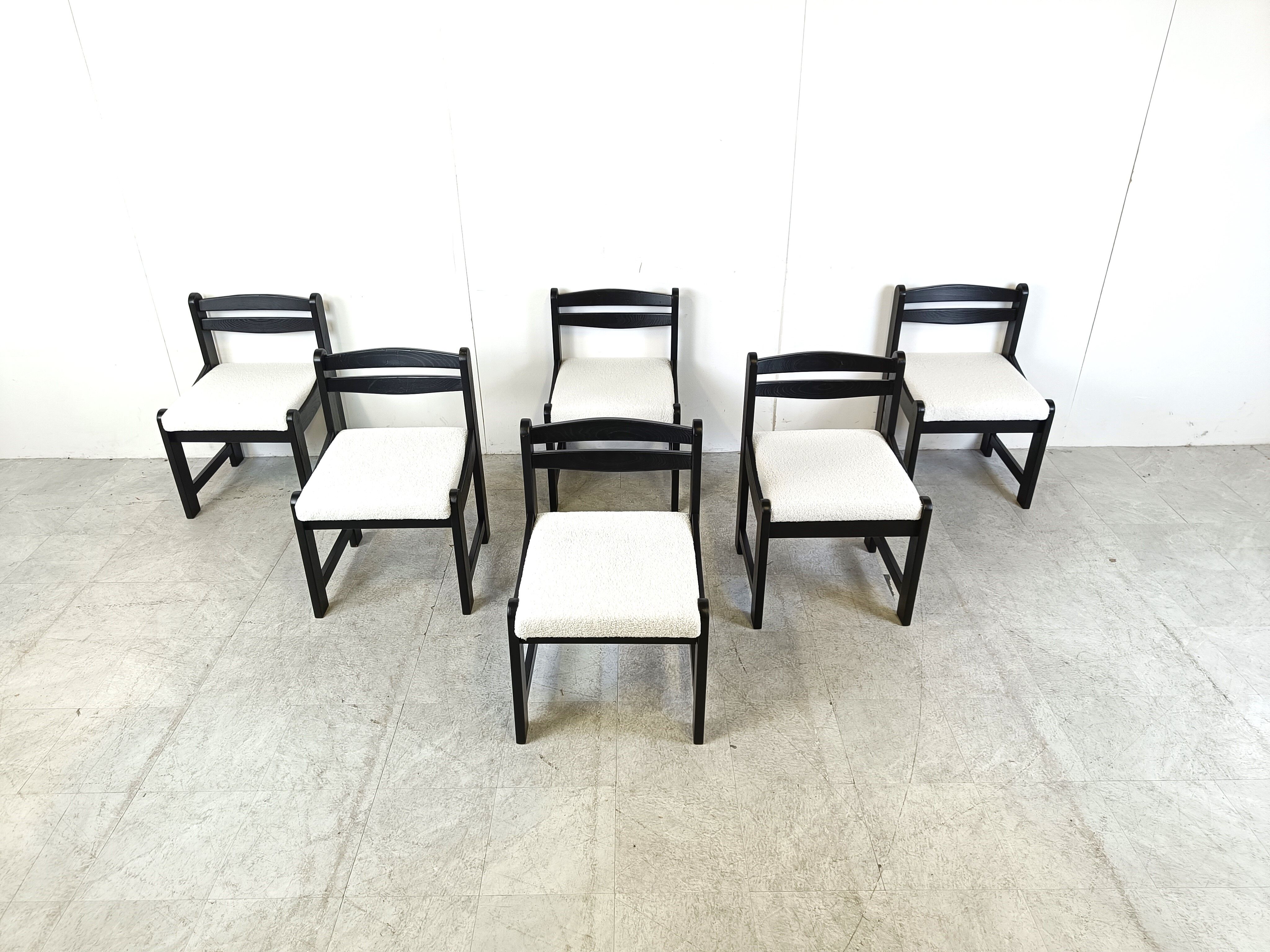 Set of 6 vintage chairs 70s