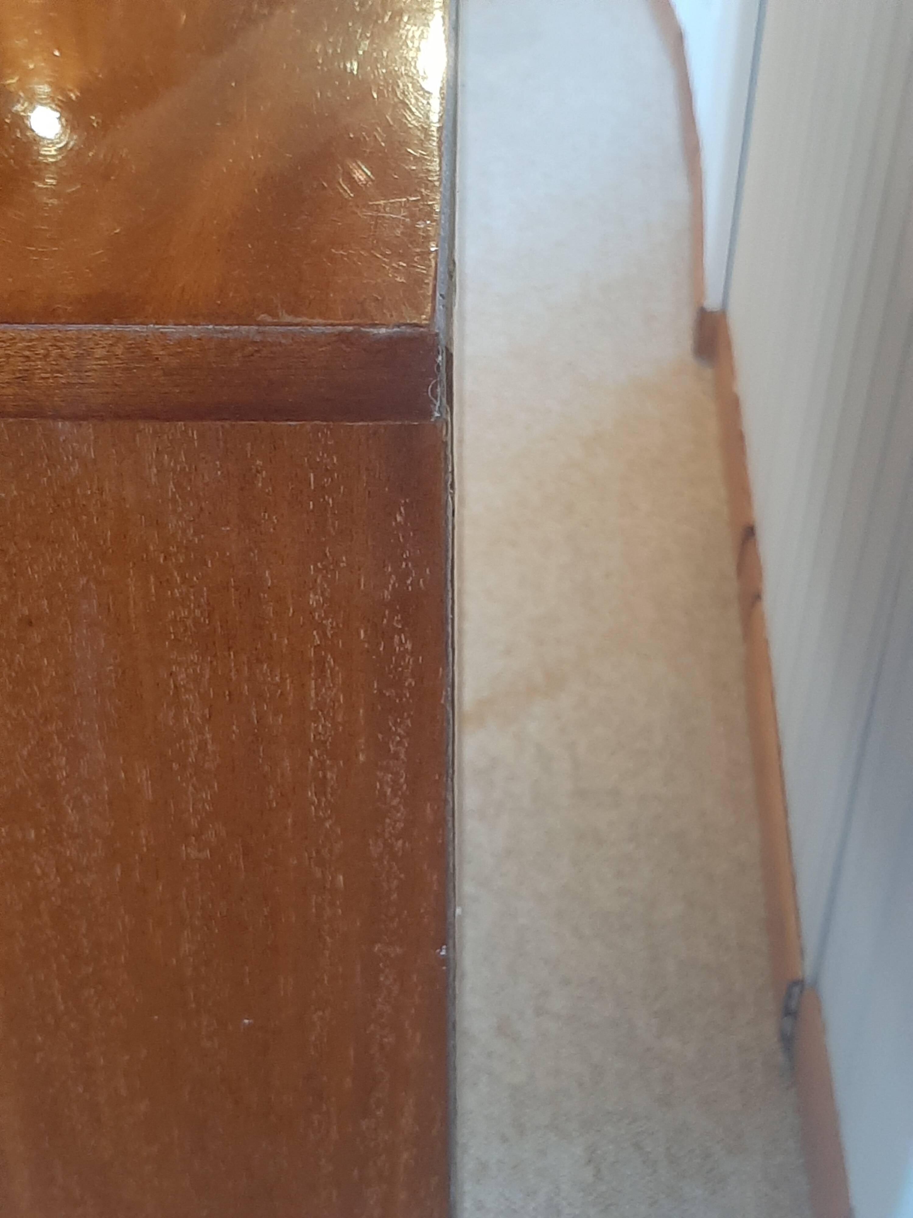 Commode en bois vernis, années 80