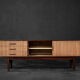 Buffet classique vintage du milieu du siècle en acajou avec tiroirs, style scandinave danois, années 1970