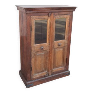 Petite armoire vitrée