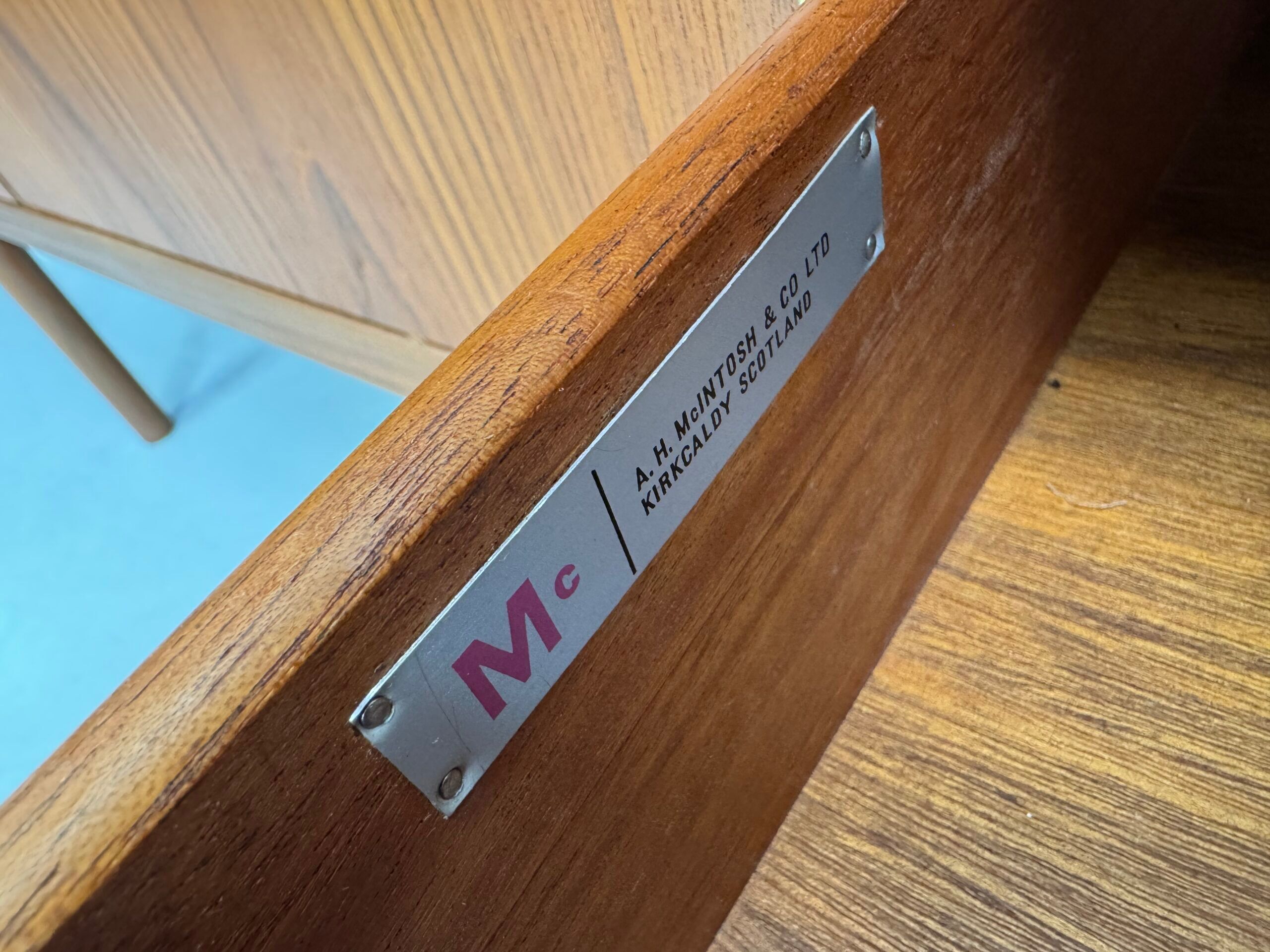 Vintage sideboard McIntosh "Torpedo"