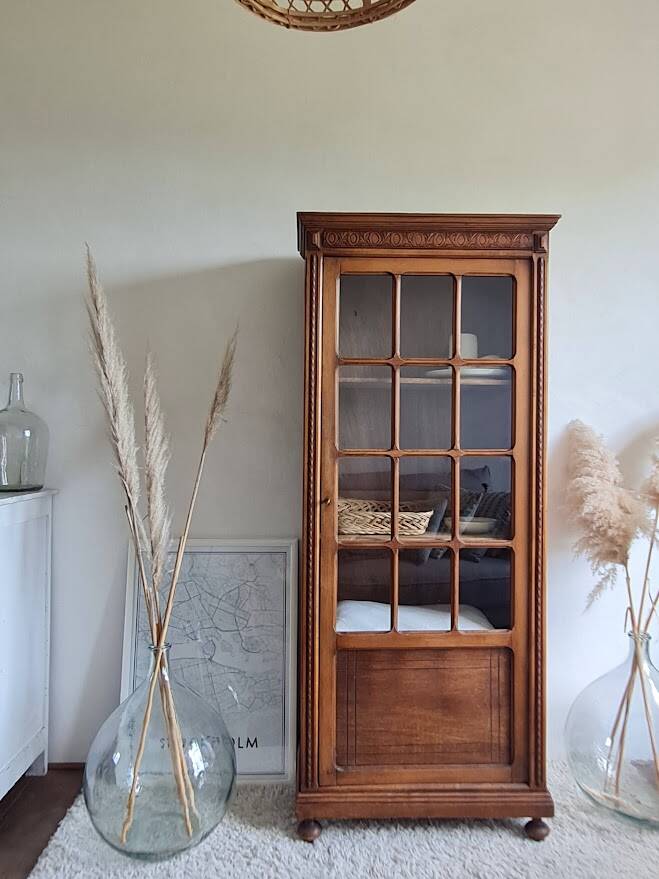 Antique Parisian glass cabinet - bonnet-maker type