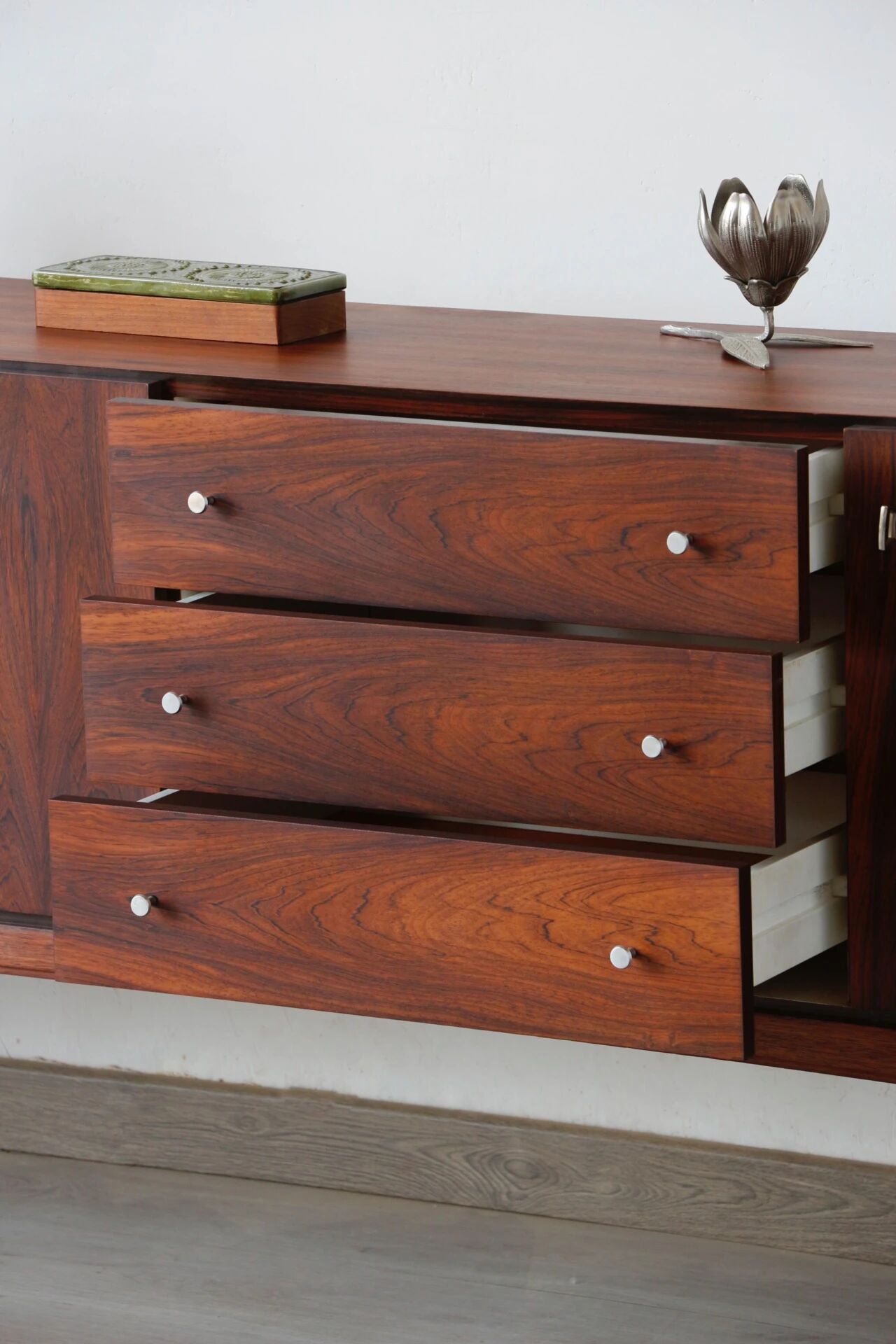 Enfilade vintage rosewood Palette Sideboard (1970)