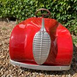 Pedal car
