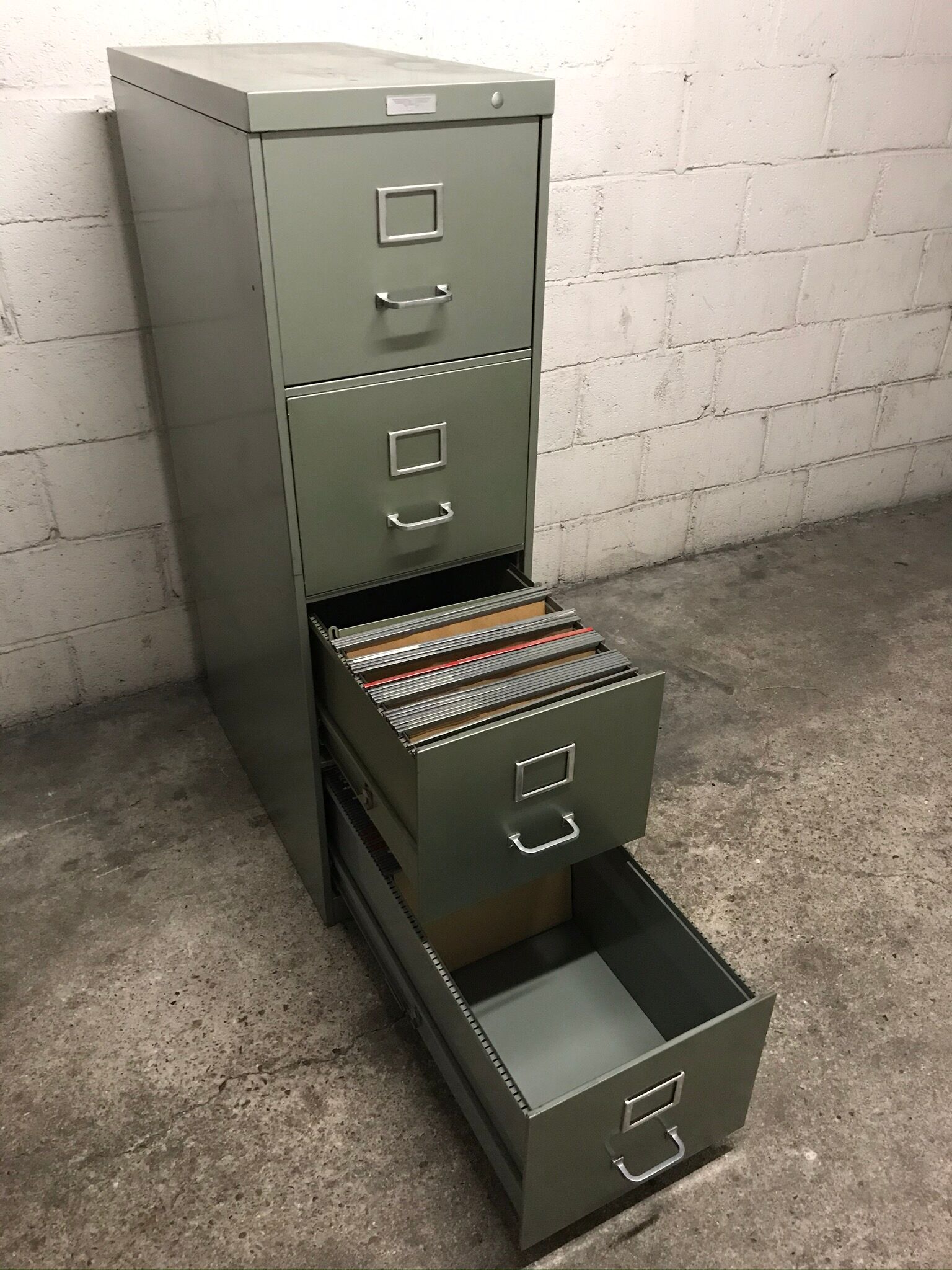 Vintage metal industrial furniture with YAC 1950 drawers