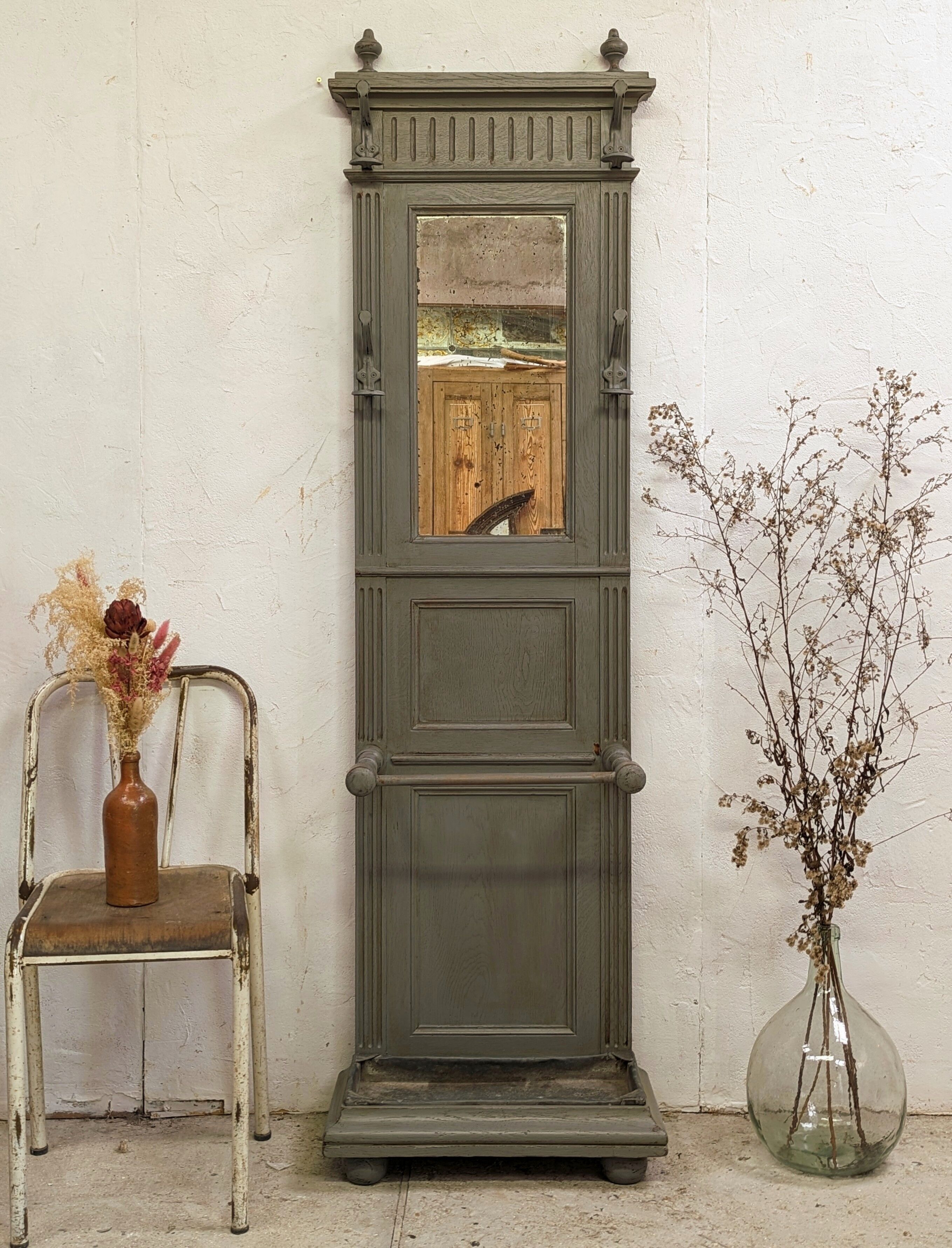 Cloaked coat rack wall oak patina shabby gustavien 1900 xix 19th