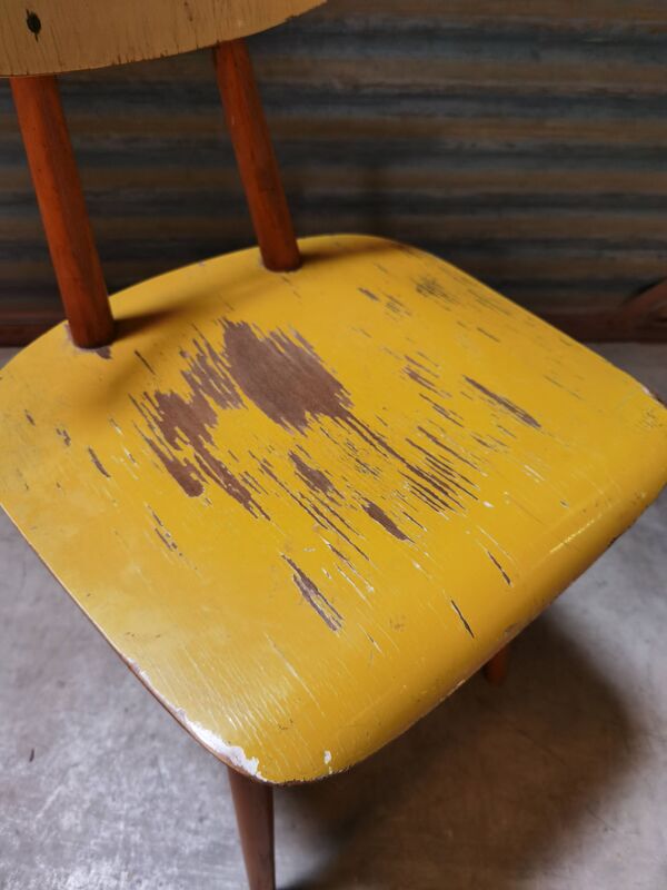 Chaise ton bois jaune 1960