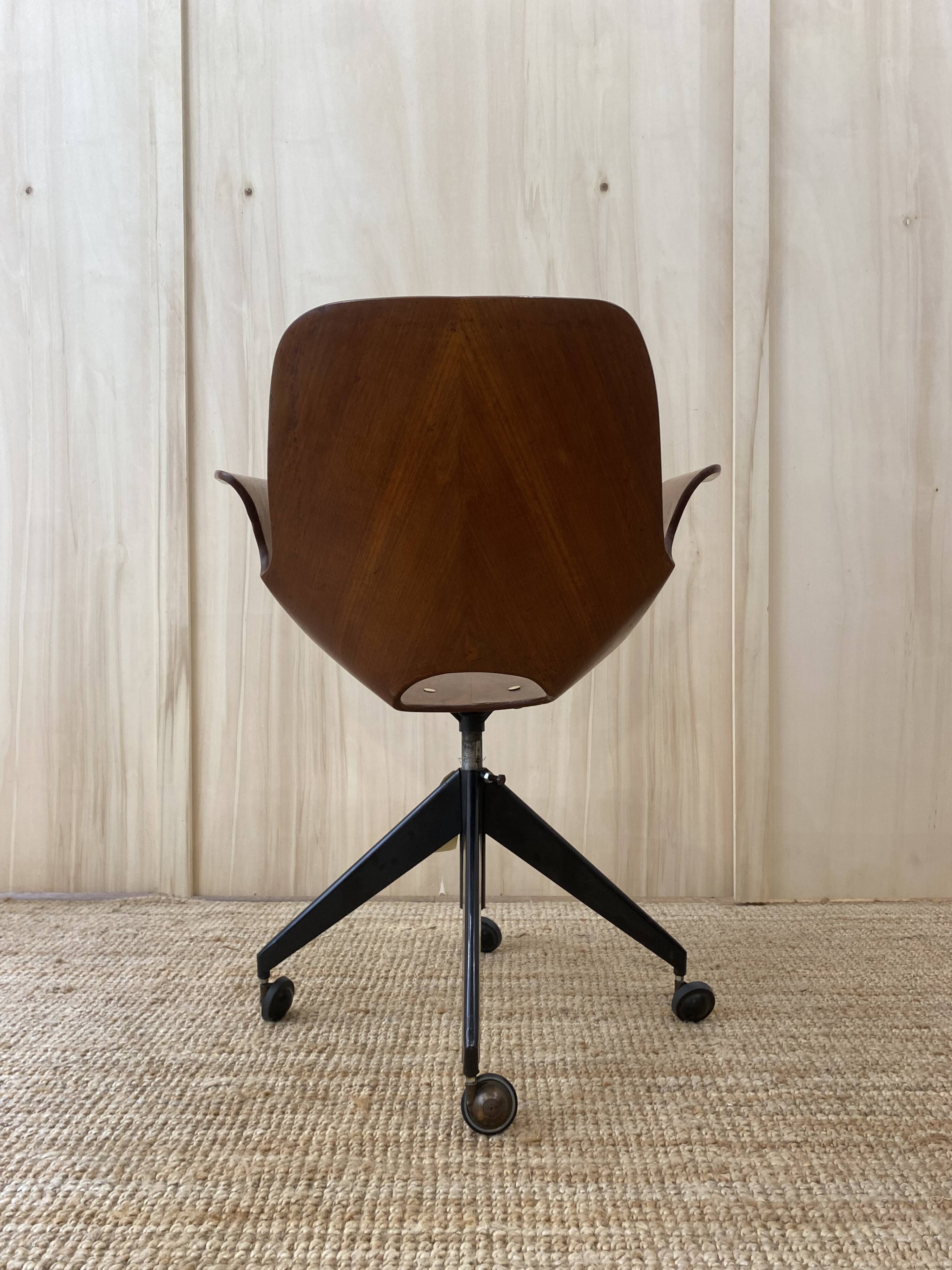 Medea office chair by Vittorio Nobili for Fratelli Tagliabue