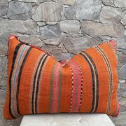 Housse de coussin Kilim berbère vintage : Coussin en laine marocaine