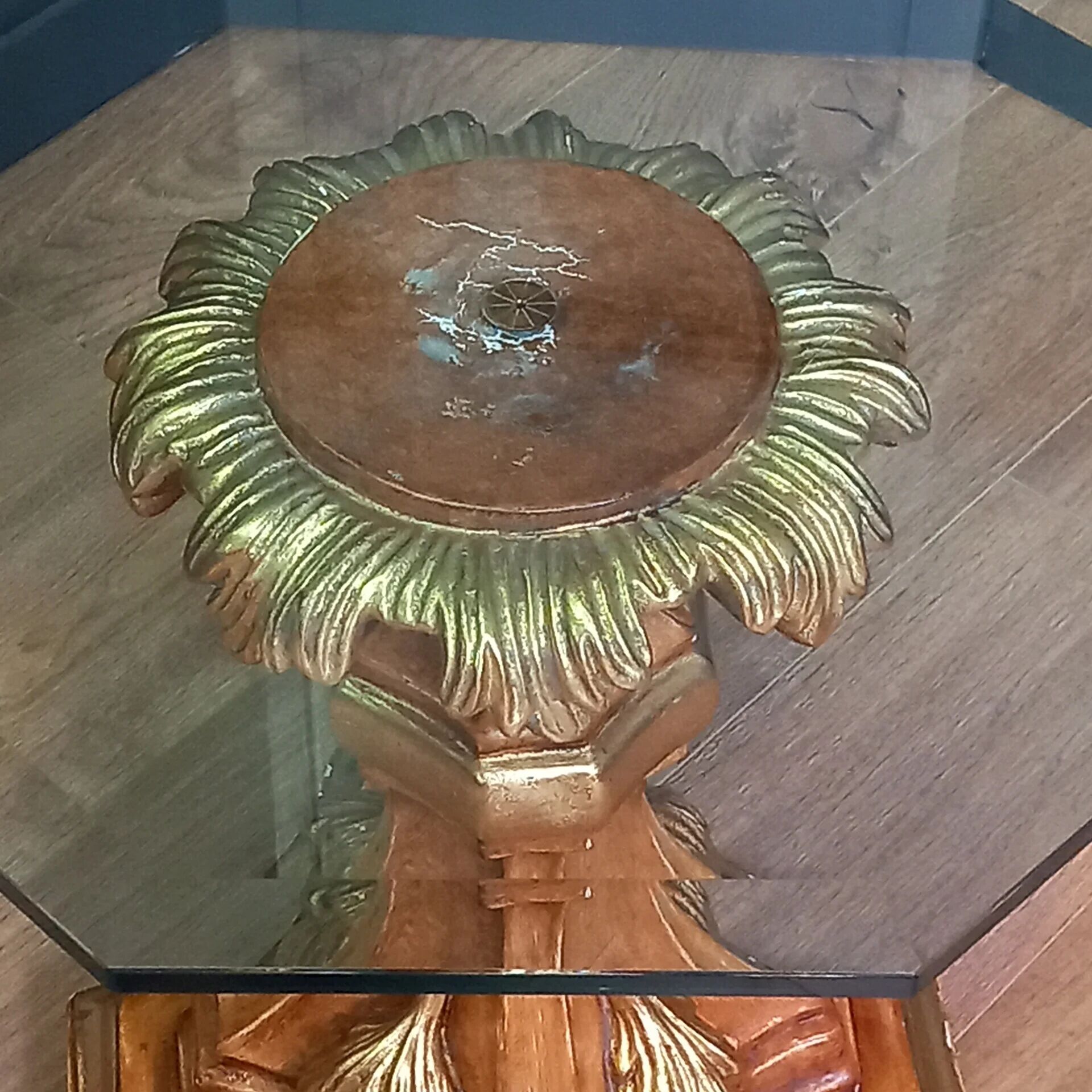 Table d'appoint de style Régence Par pièce
