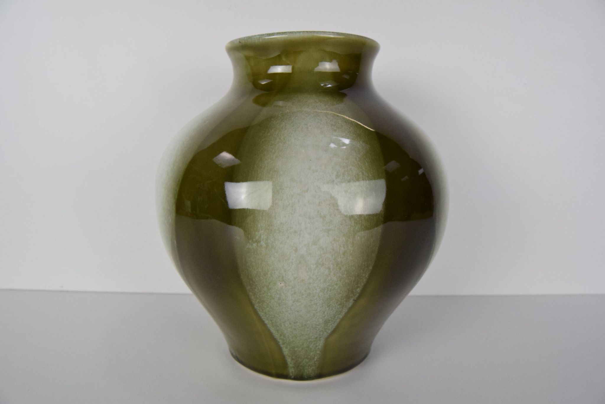 Mid-century design vase by ditmar urbach,type cid 1975.