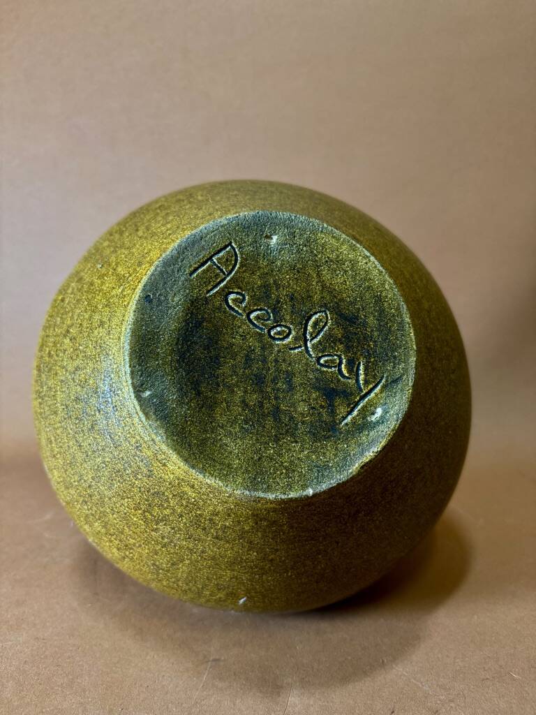 large ceramic accolay