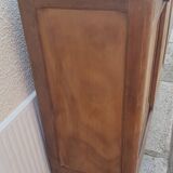 Buffet wood rough sliding doors