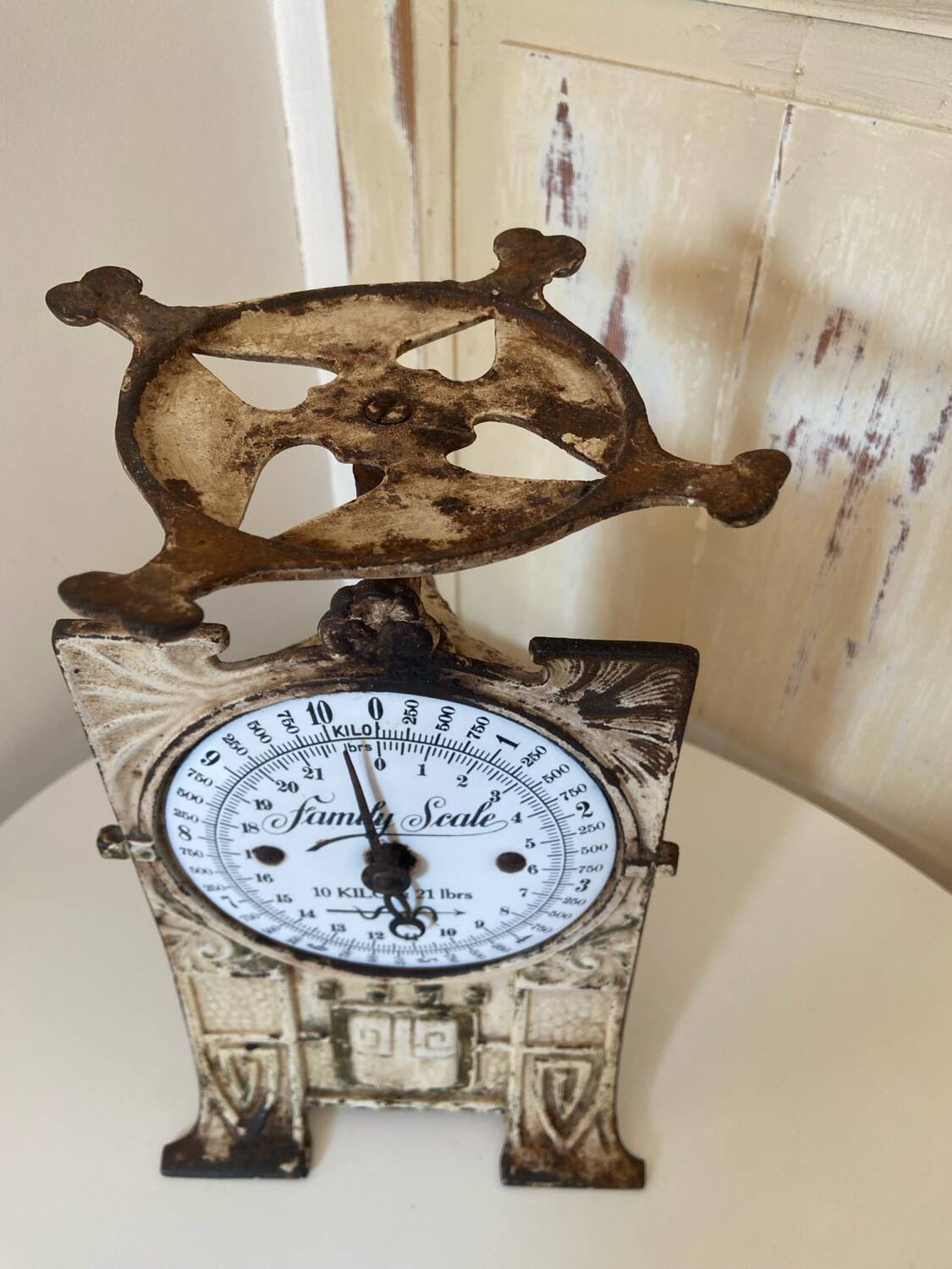 1920s Cast Iron Kitchen Scale - Wirtschafts-Waage