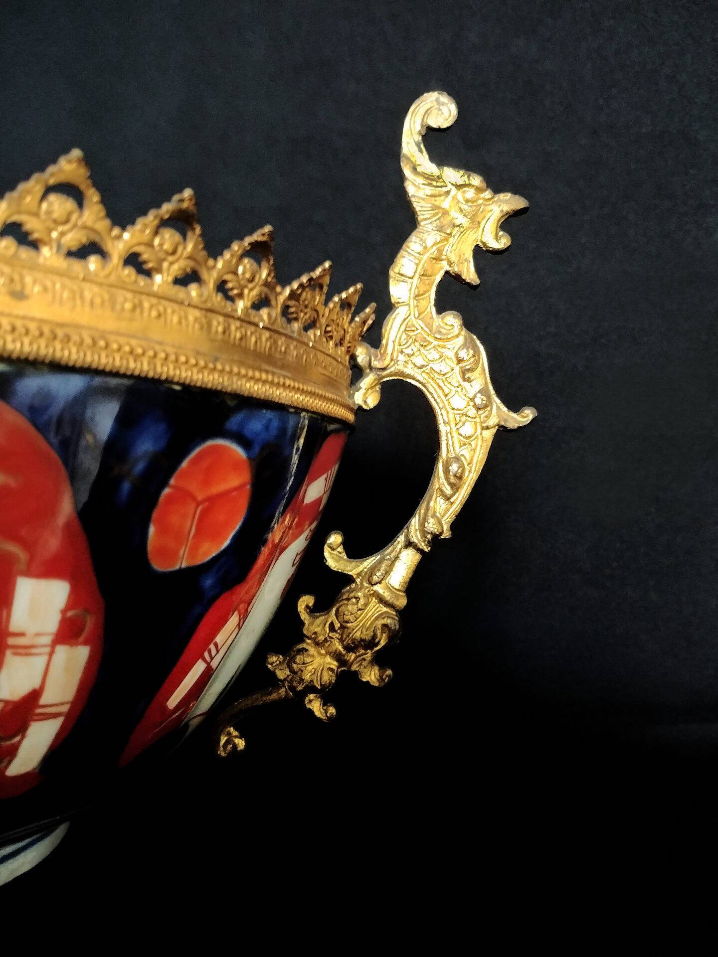 Coupe Imari monté en bronze doré, Japon fin XIXe siècle