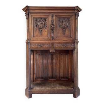 Haentges frères renaissance style cabinet in walnut