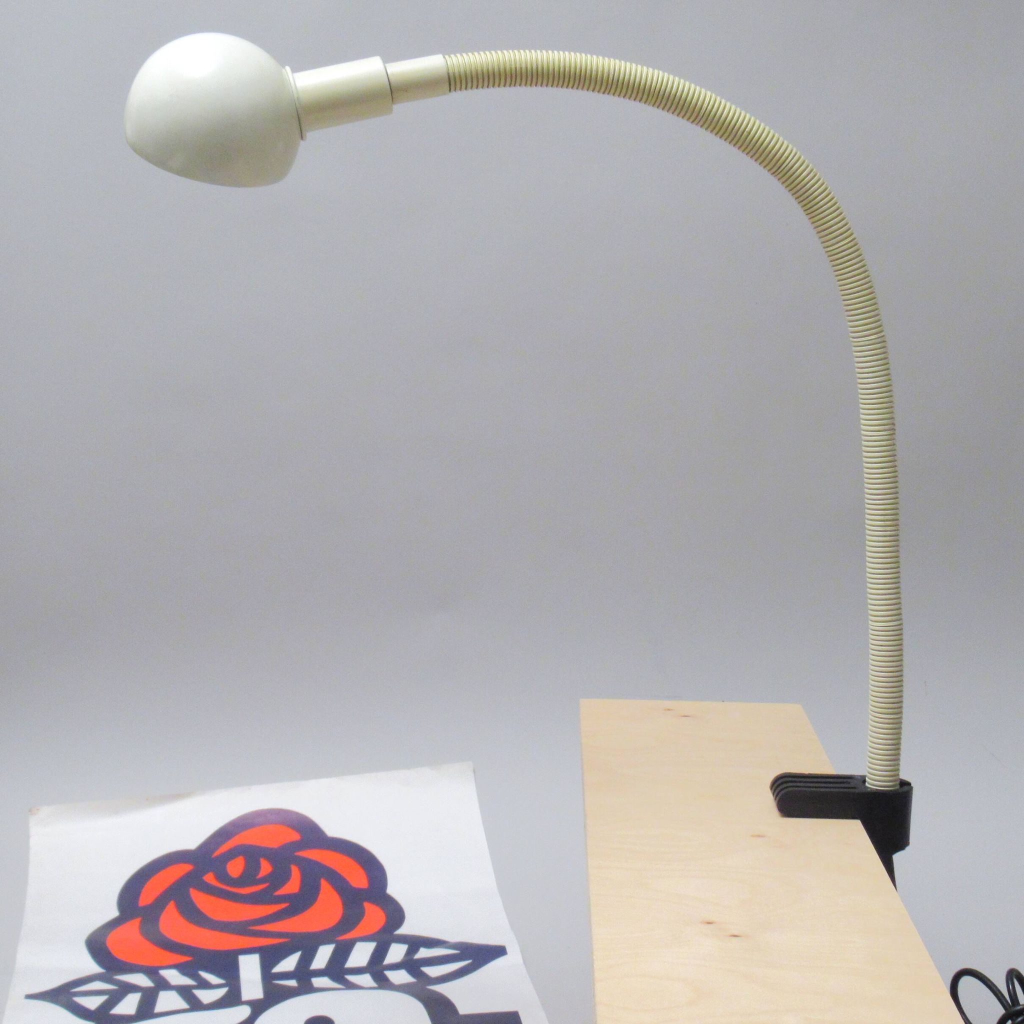 Lampe de bureau Hebi crème Isao Hosoe Valenti