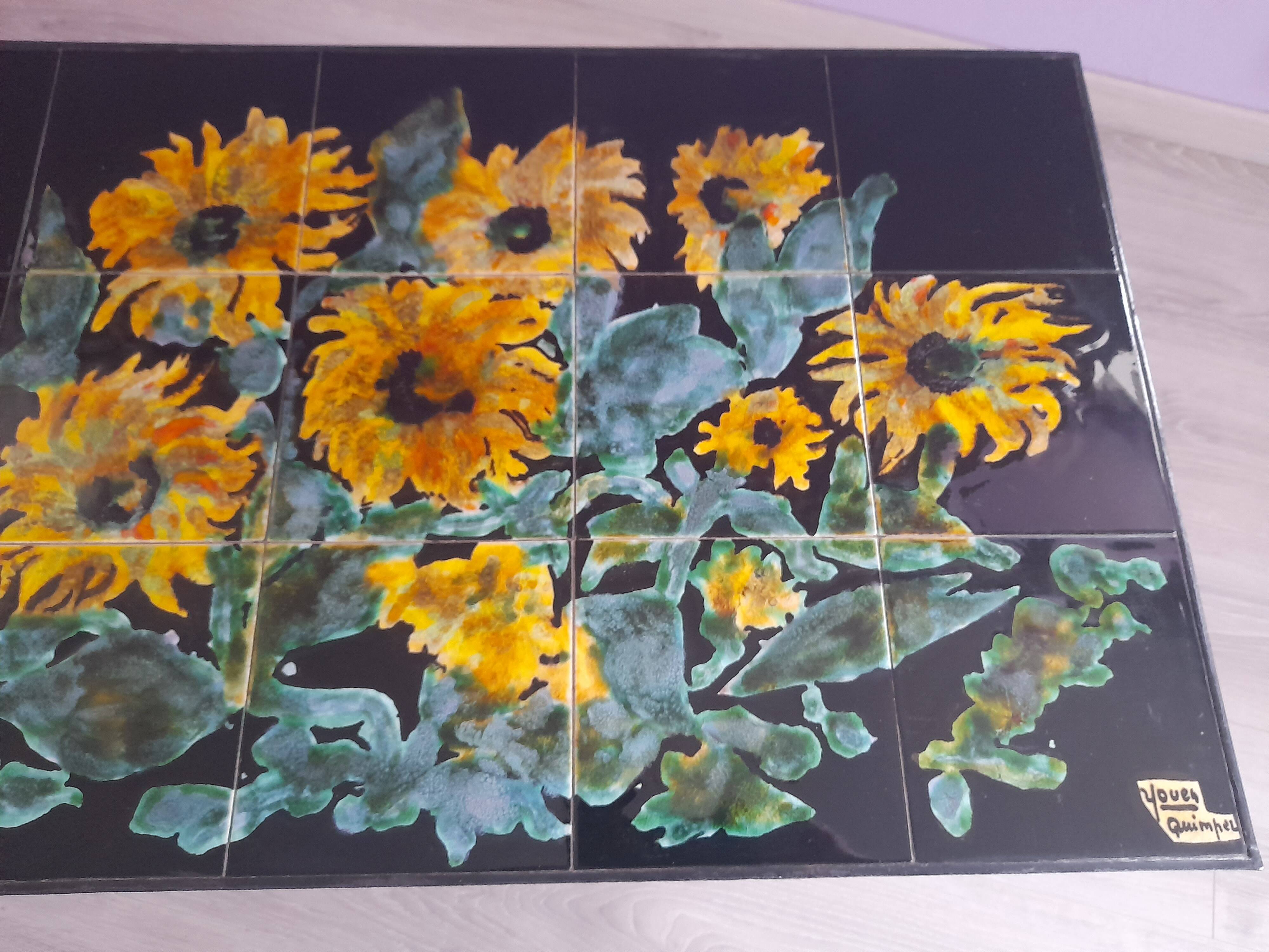 Ceramic coffee table from Quimper signed by Youen.